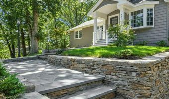 88 Grand View Rd, East Greenwich, RI 02818