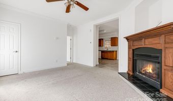 1 Hedgerose Ct B, Asheville, NC 28805