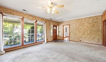 34 7th St, Apalachicola, FL 32320