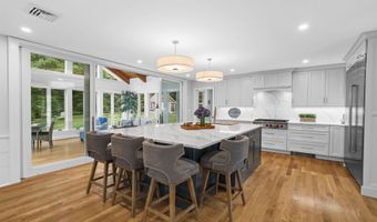20 Martingale Rd, Amherst, NH 03031
