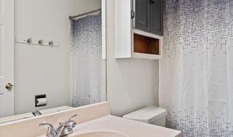 56 SQUIRE'S Grv, Atoka, TN 38004