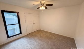 1625 Merry Oaks Rd D, Charlotte, NC 28205