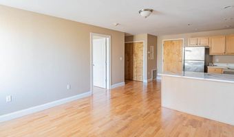 25 Alpine St 30, Boston, MA 02136