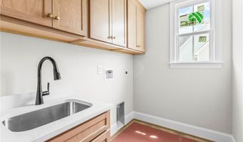 176 Armsworthy Rd, Advance, NC 27006