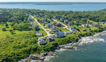 7 Clarkes Village Rd, Jamestown, RI 02835