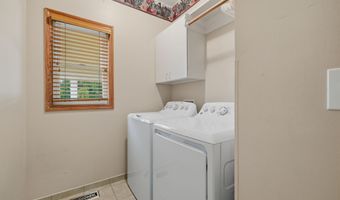 1214 Sandalwood Ct SW, Altoona, IA 50009