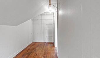 6717 Bramble Ave, Cincinnati, OH 45227