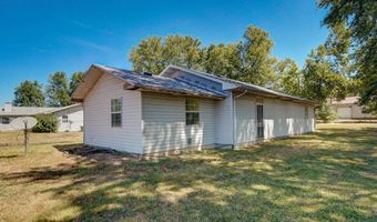 6896 N Farm Rd 1, Ash Grove, MO 65604