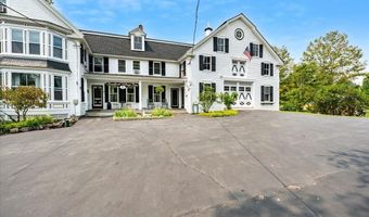 5 Greenhouse Ln, Bradford, NH 03221