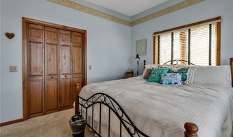 565 Wendt Dr, Angola, NY 14006