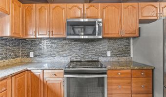 99-670 Aliipoe Dr, Aiea, HI 96701