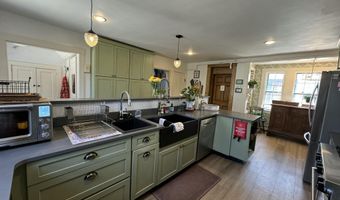 969 Washington St, Bath, ME 04530