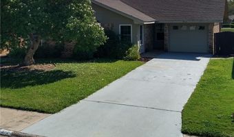 912 Palm Dr, Alamo, TX 78516