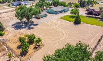 885 E Adair Dr, Chino Valley, AZ 86323