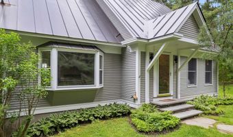 790 Rhoades Hl, Barnard, VT 05031