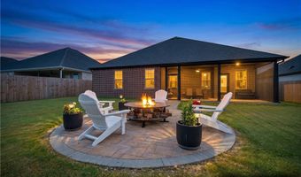 2030 Larry Ln, Bentonville, AR 72713