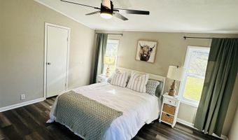 225 Stone Rd, Albertville, AL 35951