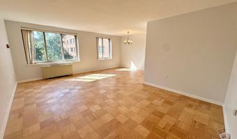 3000 SPOUT RUN Pkwy D404, Arlington, VA 22201