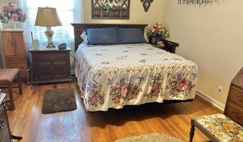 1213 VINE St, Anniston, AL 36207