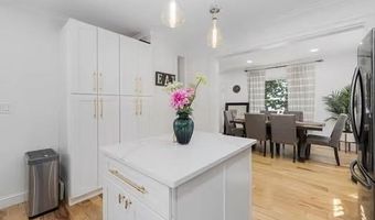 10 Long St, Johnston, RI 02919