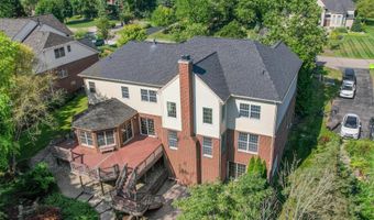2086 Autumn Hill Dr, Ann Arbor, MI 48103
