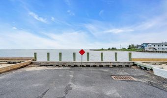 210 Longview Dr, Bayville, NJ 08721