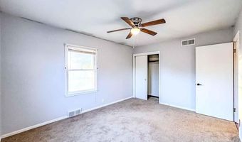 2017 N A St, Arkansas City, KS 67005