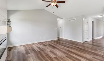 2013 2nd St SW, Altoona, IA 50009
