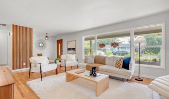 6885 SW PRINCESS Ave, Beaverton, OR 97008
