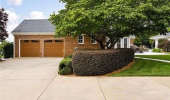 121 Fescue Dr, Advance, NC 27006