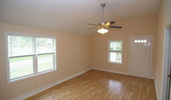 462 Snow Hill St, Ayden, NC 28513