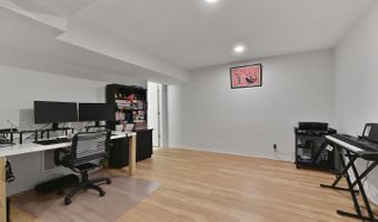 5210 POOKS HILL Rd #C-20, Bethesda, MD 20814