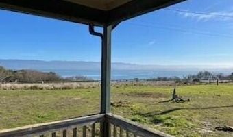 1572 Pebble Ln, Arcata, CA 95521