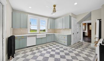 25 Prospect Ave, Andover, NJ 07821