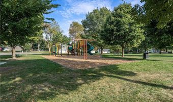 120 Ridge Rd, Albert Lea, MN 56007