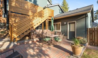 2463 NW Monterey Pines Dr, Bend, OR 97703