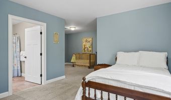 271 Red Gate Ln, Acton, ME 04001