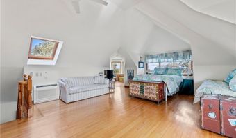1194 Center Rd, Block Island, RI 02807