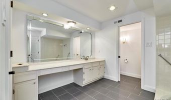974 Claytonbrook Dr 1A, Ballwin, MO 63011