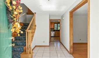 56 Greenfield Rd, Cumberland, RI 02864