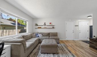 2555 Lupine St, Anderson, CA 96007