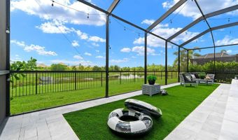 7631 PARADISO Dr, Apollo Beach, FL 33572