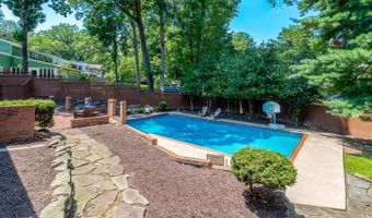 5919 KELLEY Ct, Alexandria, VA 22312