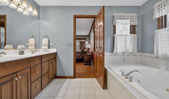 1036 E Talbot St, Arlington Heights, IL 60004