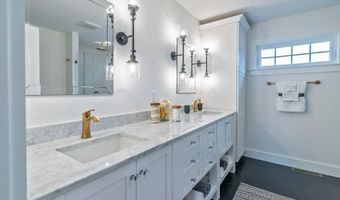 37 Primrose Ln, Cromwell, CT 06416