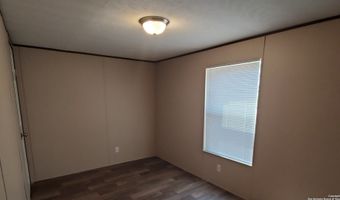 7380 Pittman 3, Adkins, TX 78101