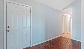 236 Beacon Ln, Atmore, AL 36502