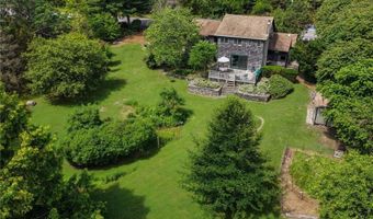 856 N Main Rd, Jamestown, RI 02835