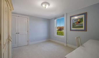 10 Island View Ave, Branford, CT 06405