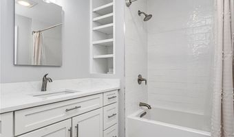 1046 Ocean Rd, Narragansett, RI 02882